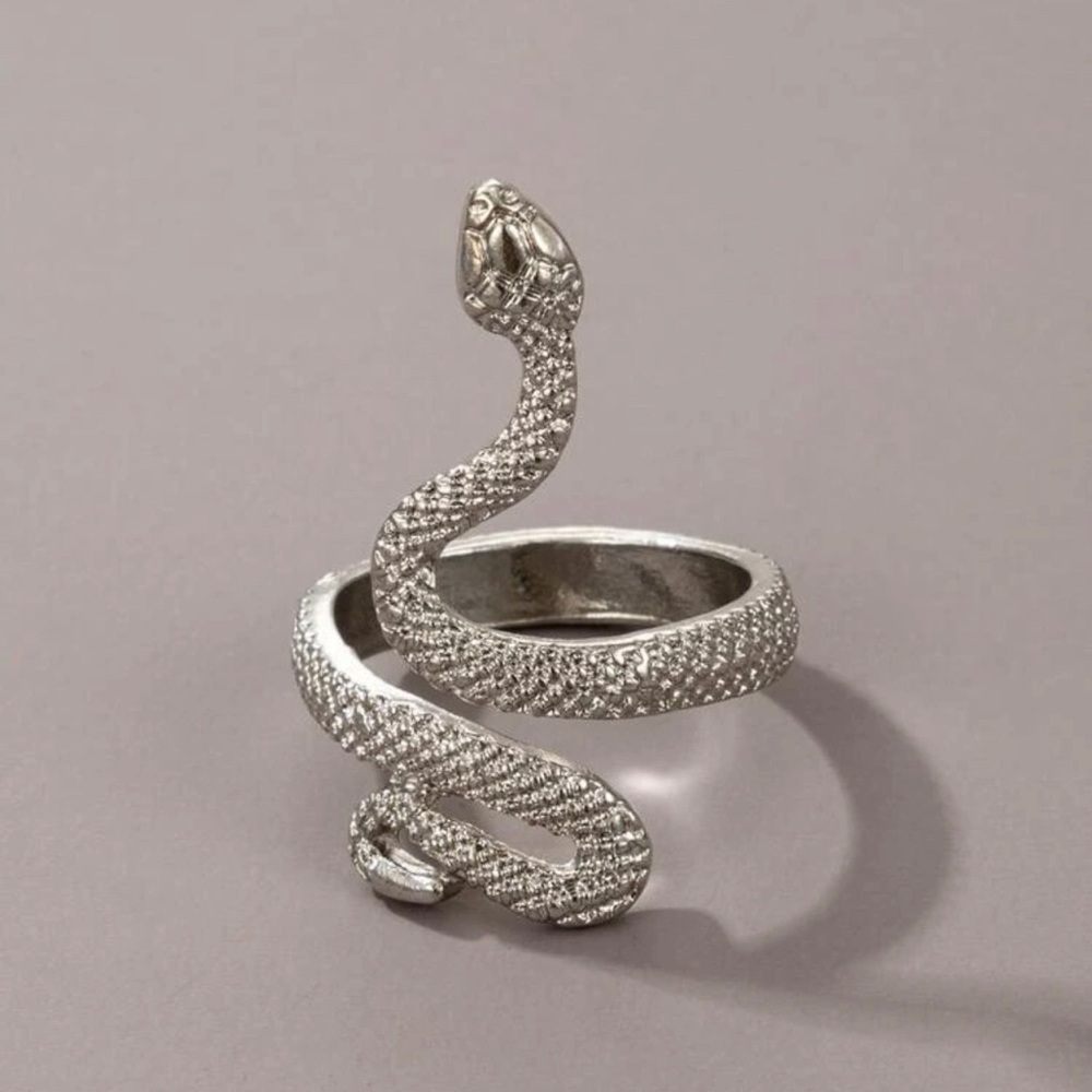 Snake ring